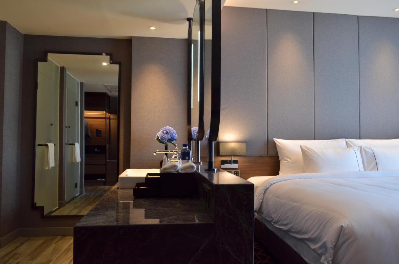 Ayathorn Bangkok Hotel Luaran gambar
